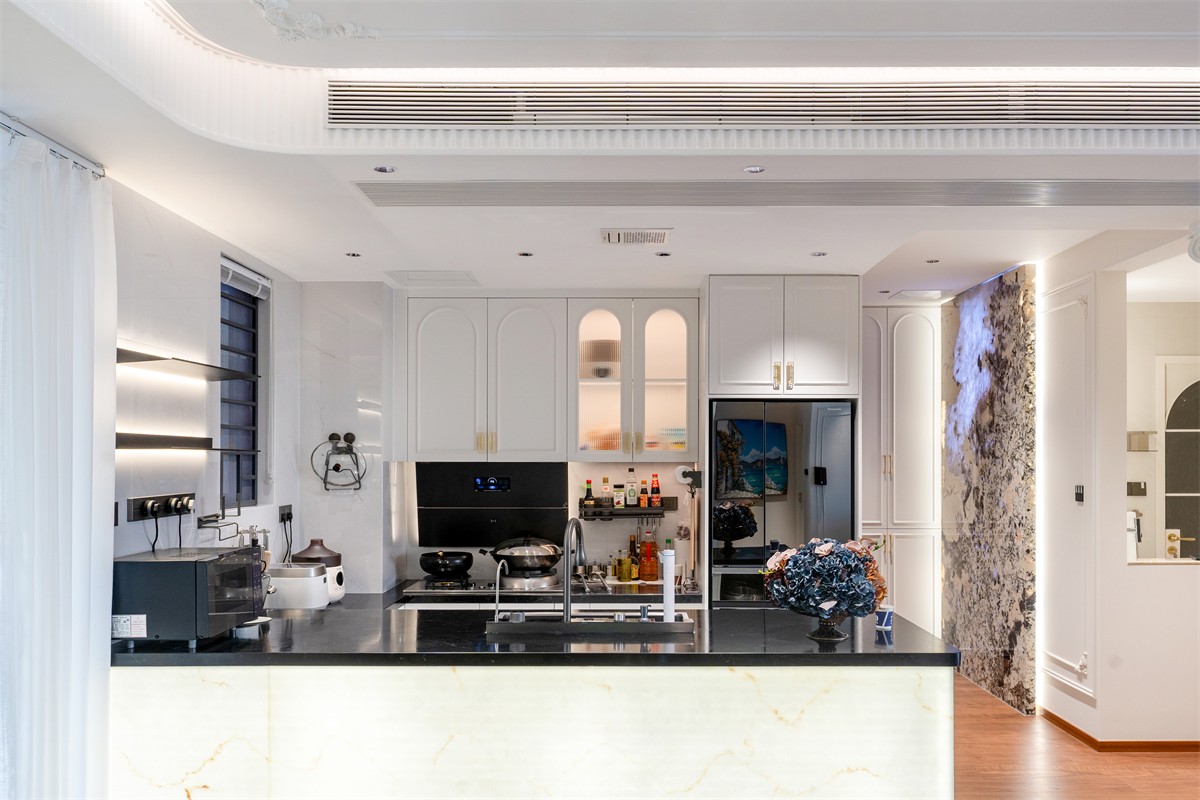 建发缦云143平法式风格厨房装修实景图