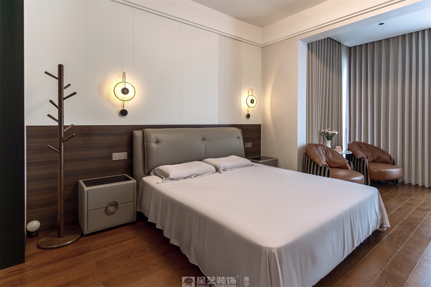 建发五象印月300平现代轻奢卧室装修效果图