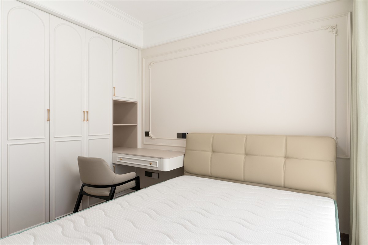 建发缦云143平法式风格卧室装修实景图