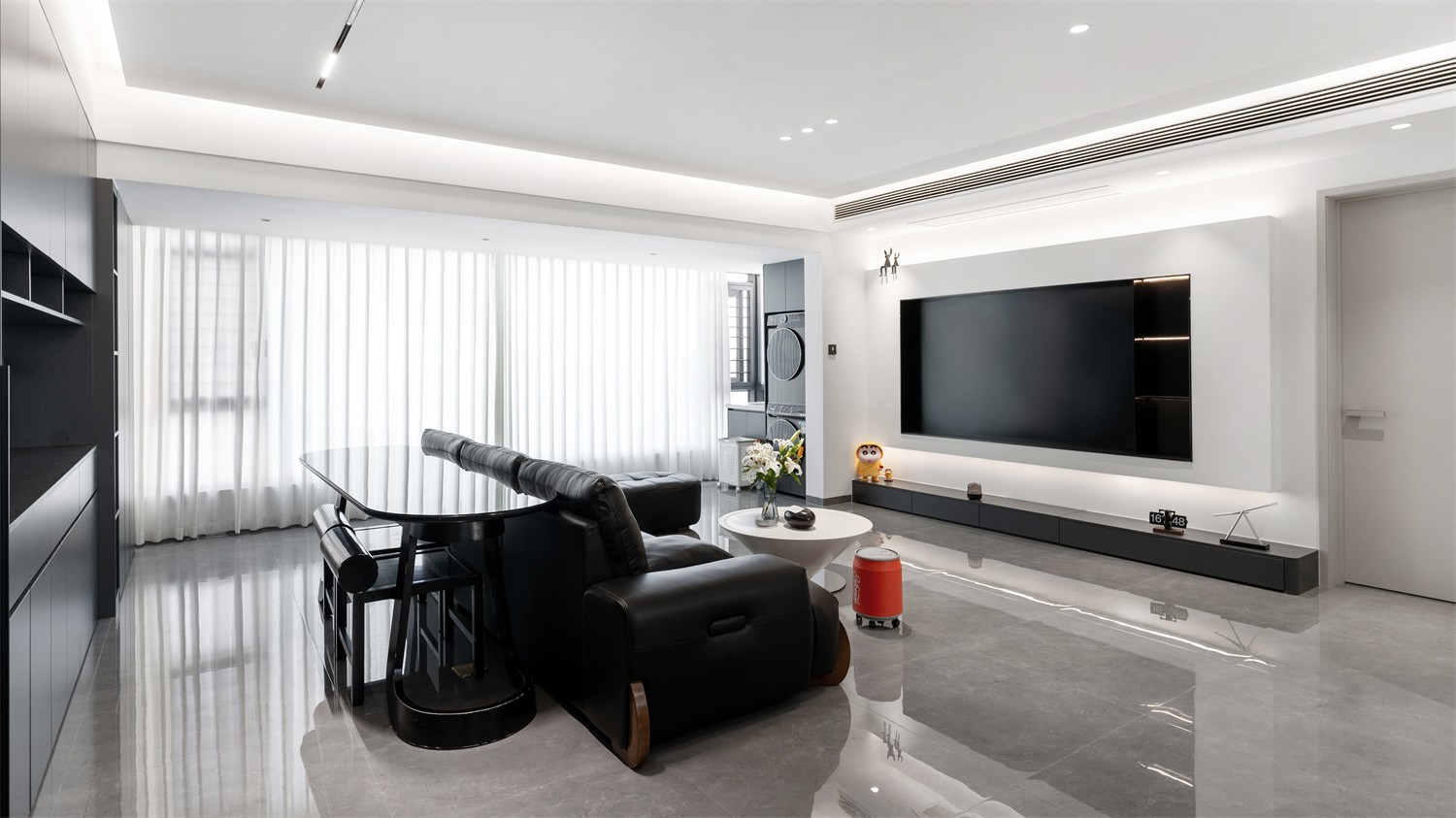 锦云湖光118平现代简约客厅装修实景图